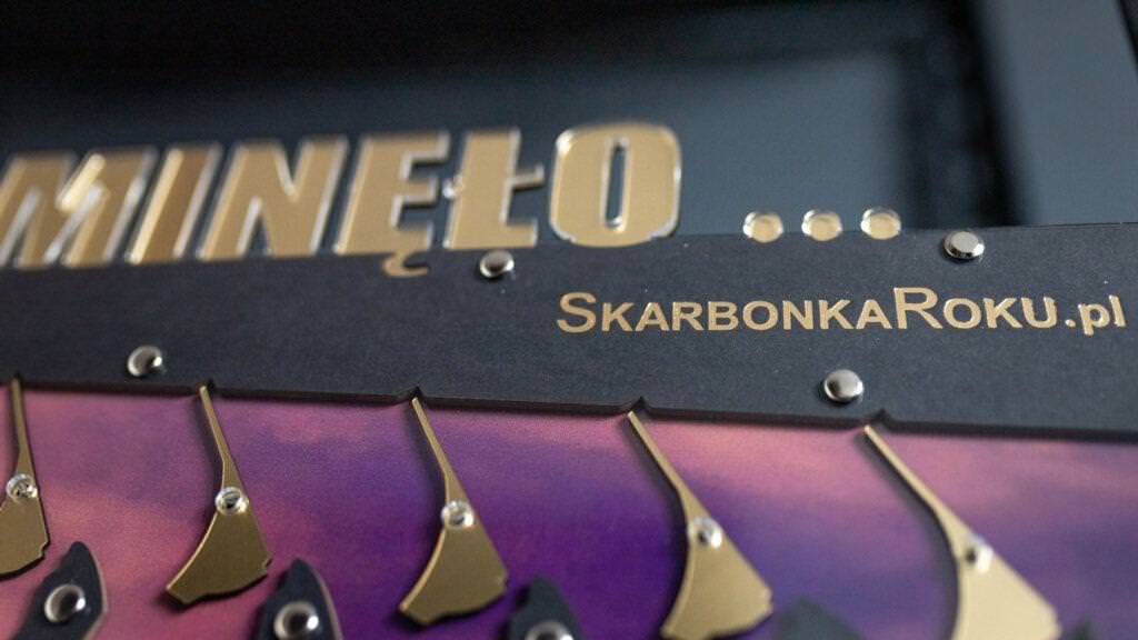 skarbonka ścienna na prezent urodzinowy